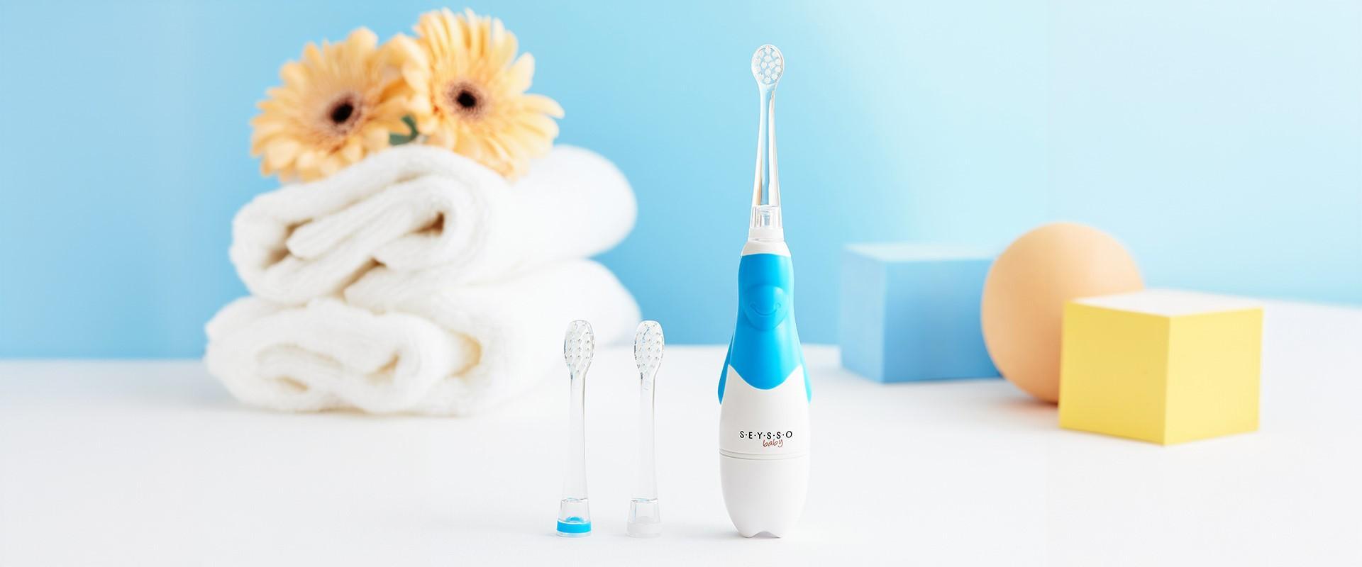 The SEYSSO Baby Penguin Ice Blue sonic toothbrush is an ideal choice for the little ones